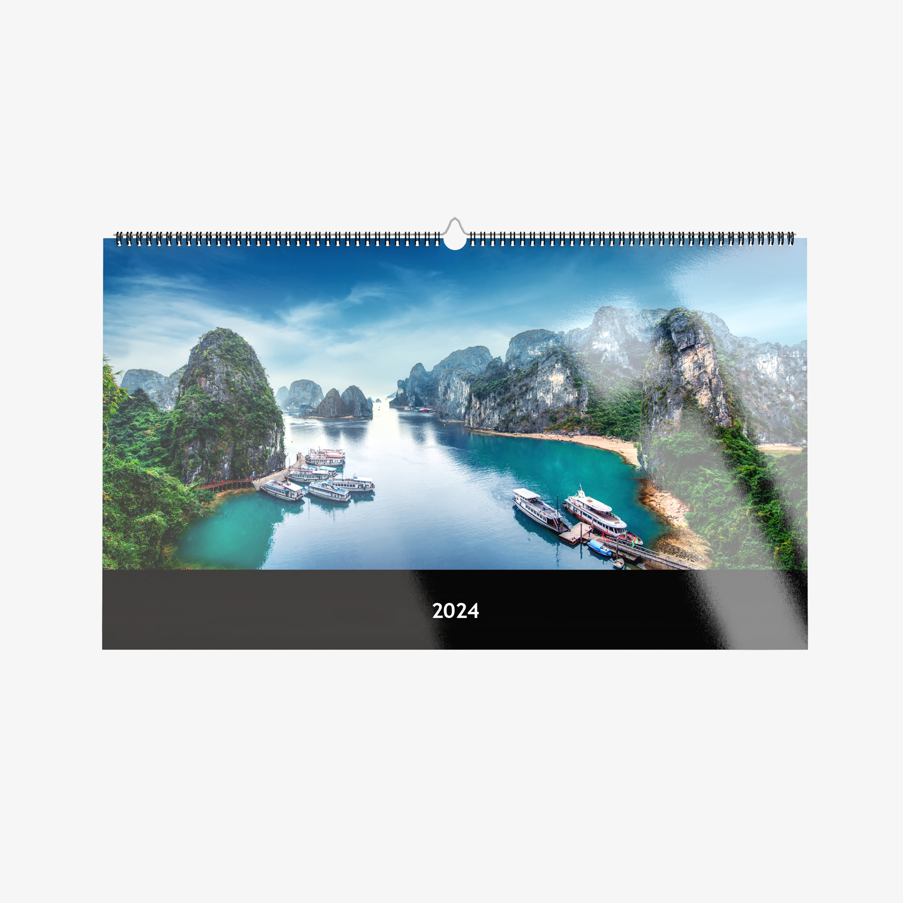 Großer Foto-Wandkalender mit farbigen schwarz weiß Bildern Colours of Life 2022 PhotoArt Panorama Querformat 58x39 cm. Edler schwarzer Hintergrund 